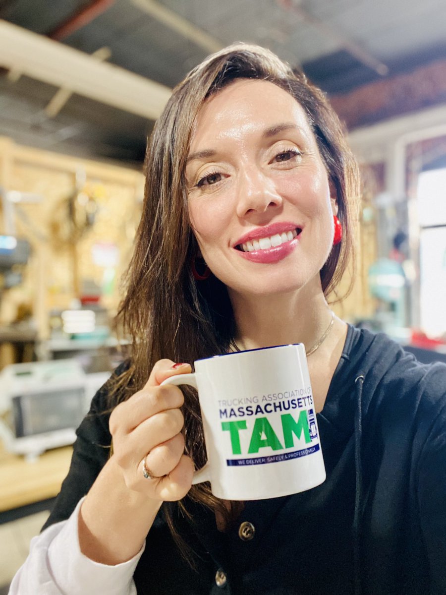 BlackburnEnergy's tweet photo. We are proud members of @Masstruckassoc and are brand new members of @TruckingAssocNY! Check out our interview with TAM ED about emerging CARB style regs in MA: https://t.co/OianqDsxfs #relgen #hybridcharging #climatetech #trucking https://t.co/vX9D7DEqzu