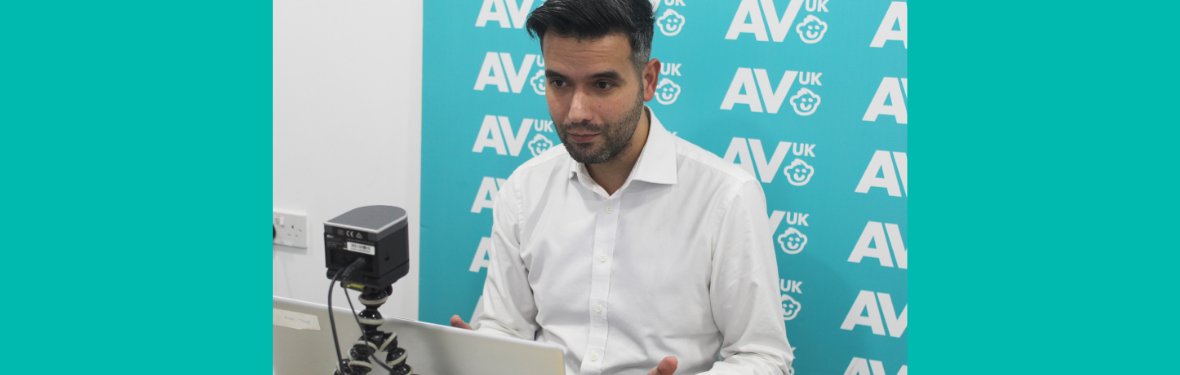 NDCS_UK's tweet image. Are you a parent of a #deaf child? @AuditoryVerbal are hosting monthly webinars giving you the opportunity to meet an Auditory Verbal Therapist, who can help your child develop listening and spoken language. Find out more here bit.ly/3zRntZm