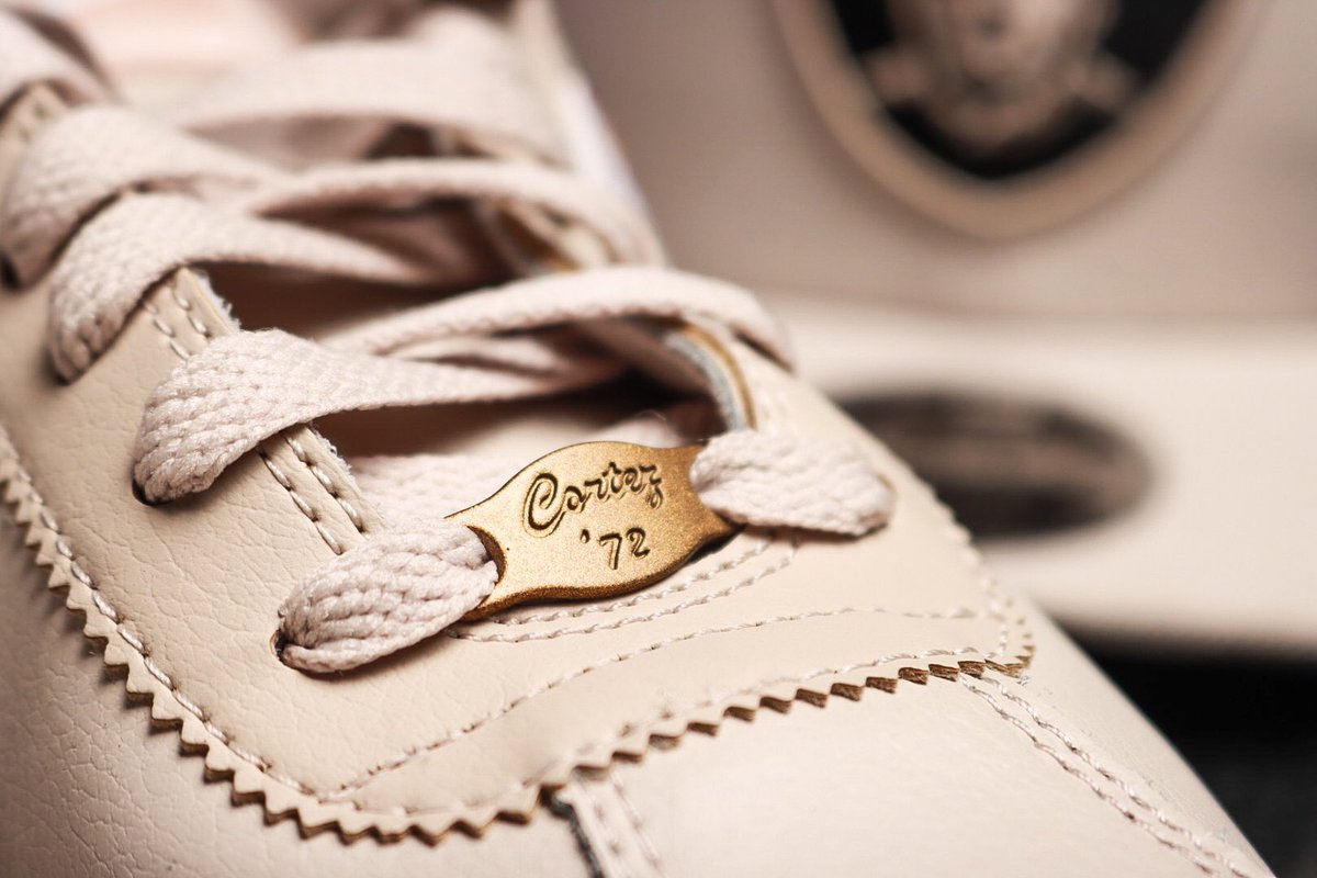 SAMphotographi's tweet photo. 📸
…
Raiders x Cortez’72 Southwestern
…
#canonphotography #godoxlighting #samphotographi #fashionphotography #photography #photography📷 #photos #thephotohour #newera #neweracap #9fifty #raiders #lasvegasraiders #nike #nikecortez #sneakerhead #sneakers #sneakersph #ThePhotoHour https://t.co/0I8qjjynF2