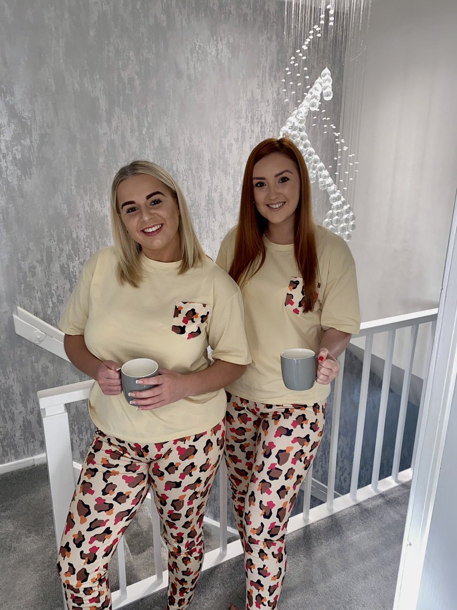 PyjamasForever's tweet photo. 𝐓𝗪𝐈𝐍𝐍𝐈𝐄𝐒 👯‍♀️

Besties who wear matching pj’s together, stay together ✌🏼 

𝘛𝘩𝘪𝘴 𝘮𝘰𝘯𝘵𝘩𝘴 𝘴𝘶𝘣𝘴𝘤𝘳𝘪𝘱𝘵𝘪𝘰𝘯, 𝘢𝘷𝘢𝘪𝘭𝘢𝘣𝘭𝘦 𝘰𝘯𝘭𝘪𝘯𝘦 𝘯𝘰𝘸 🤍

https://t.co/tx51dlsgBd https://t.co/deHitq8lvc