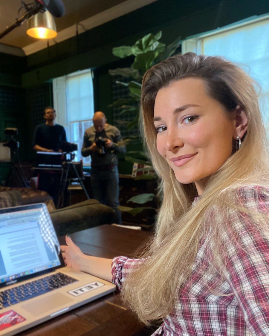 marinagibson25's tweet photo. AND THATβS A WRAP π¬π₯π₯
Lots of filming, talking and a spot of fishing!
Keep your eyes peeled in December, I canβt wait to share this with you!!
#workhardfishharder #spoileralert https://t.co/MRsYNImpZQ