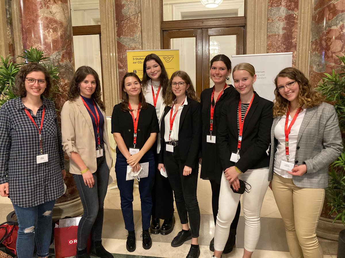 Journalismus_PR's tweet photo. #JPRGraz war beim #Journalistinnenkongress in Wien gut vertreten! Stundentinnen von #JPR19 #JPR20 und #JPR21 waren dabei💪🏻 @fh_joanneum #takeover #students https://t.co/1uDQmSqu4m