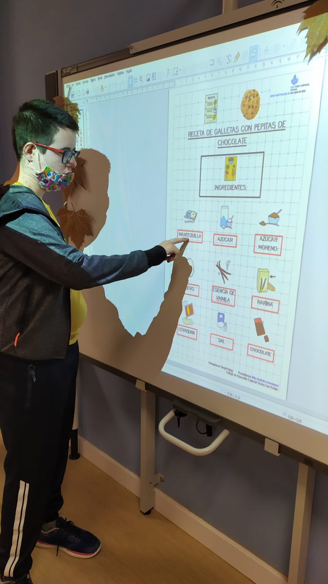 sjdceesanrafael's tweet photo. Desde el taller específico de #PTVAL los alumnos han realizado una rica #receta de #galletas. Paso a paso siguen las instrucciones de la receta a través de #apoyosvisuales lo cual les ayuda a realizar dicha actividad con una mayor #autonomía #EducaciónEspecial #SanRafael https://t.co/6AiWSUDwtV