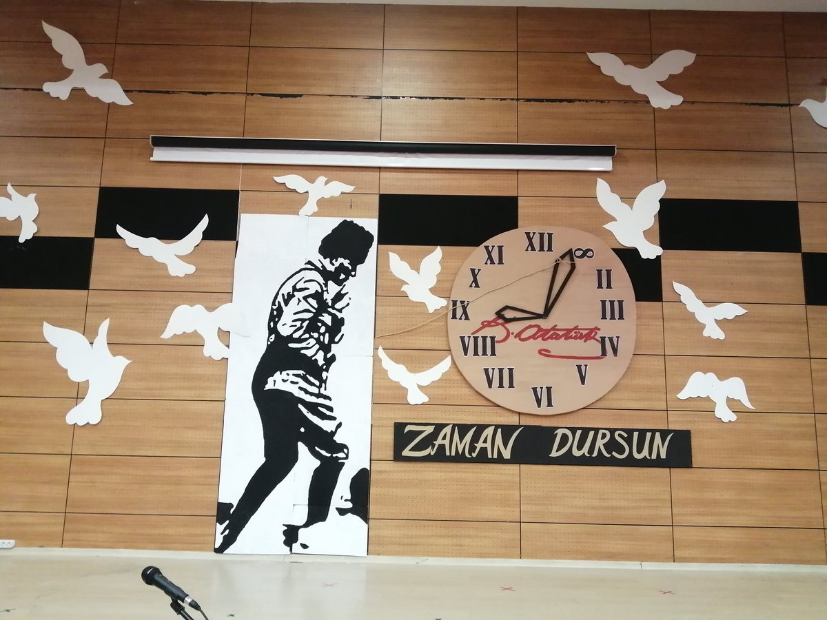 AyseMerveKART's tweet photo. "Büyük Atatürk! Seni seven ve anlayan bir gençlik her zaman var olacaktır."
#YolunYolumuzdurAtam #Sensiz83yıl #10Kasım @konyabk12 @ilkay_tandogan @esra_demir0916 @orjinal_i https://t.co/zehE4aSBAP