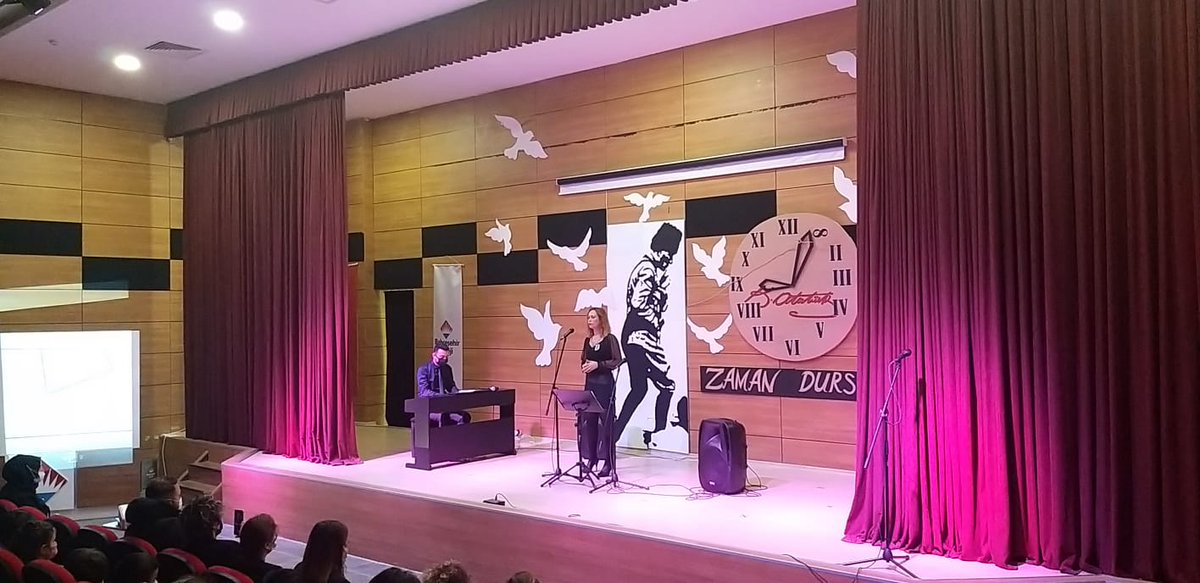 AyseMerveKART's tweet photo. "Büyük Atatürk! Seni seven ve anlayan bir gençlik her zaman var olacaktır."
#YolunYolumuzdurAtam #Sensiz83yıl #10Kasım @konyabk12 @ilkay_tandogan @esra_demir0916 @orjinal_i https://t.co/zehE4aSBAP