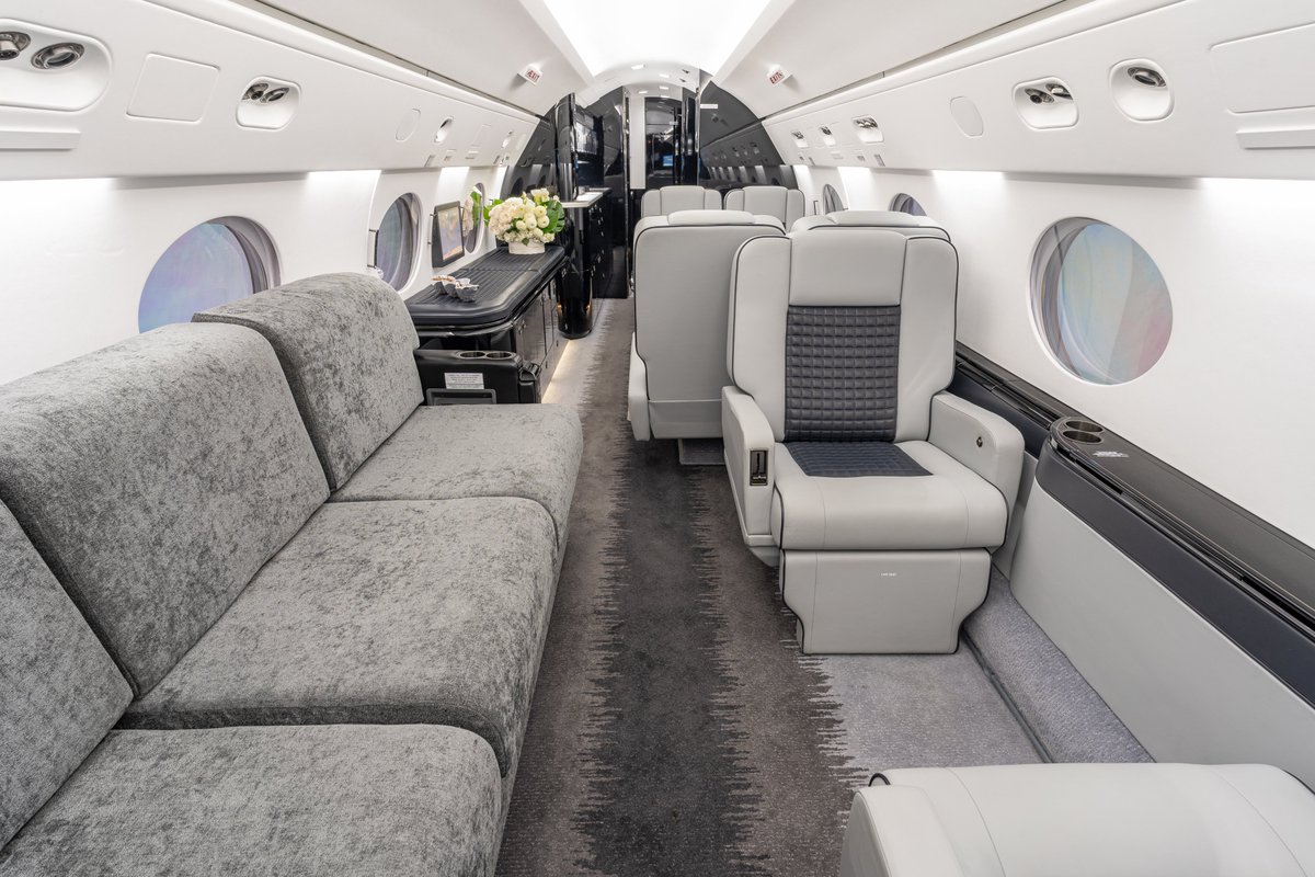flyjetedge's tweet photo. Flying doesn't have to feel like a tight squeeze. Make yourself at home with custom interiors designed with you in mind as seen here in one of the newest additions to our Gulfstream fleet.
#jetedge #privatejet #traveling #luxurytravel #airplane #planes #traveling #destination https://t.co/Omy39GCW7j