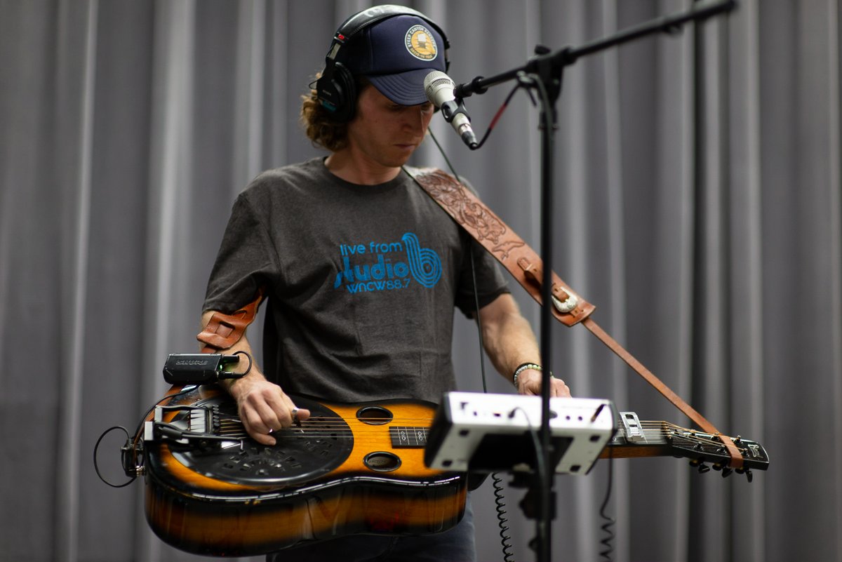 comeherefloyd's tweet photo. RT nprmusic: During the lockdown, @WNCW aired artists’ live stream show announcements for free! It helped keep the music coming, to fans listening on our FM signal in western NC, Upstate SC and eastern TN, and worldwide on https://t.co/j7DbIEI4FR. #LoveP… https://t.co/NgxmXt1fZv