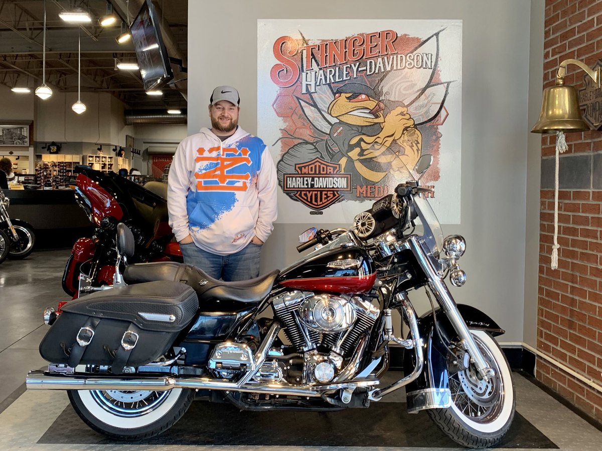 StingerHarley's tweet photo. Another Harley-Davidson is hitting the road! Please join us in congratulating Thomas on the purchase of his very first motorcycle, a 2005 Road King Classic.
Thanks for making the trip all the way up from Columbus to see us. Welcome to the Stinger family.🐝 Ride often &amp; ride safe. https://t.co/xzvEK1ATe4