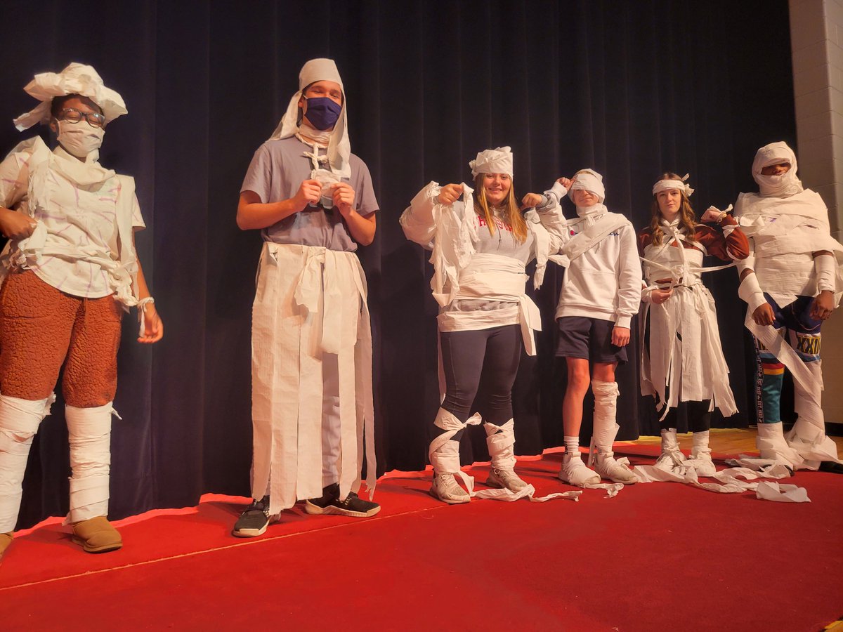 Emily Edwards tweet media