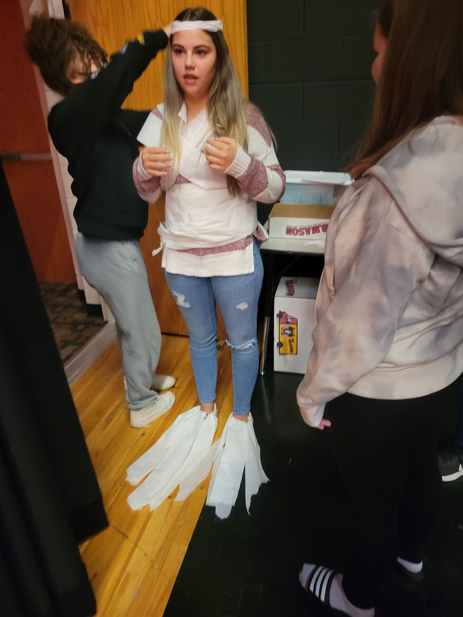 Emily Edwards tweet media