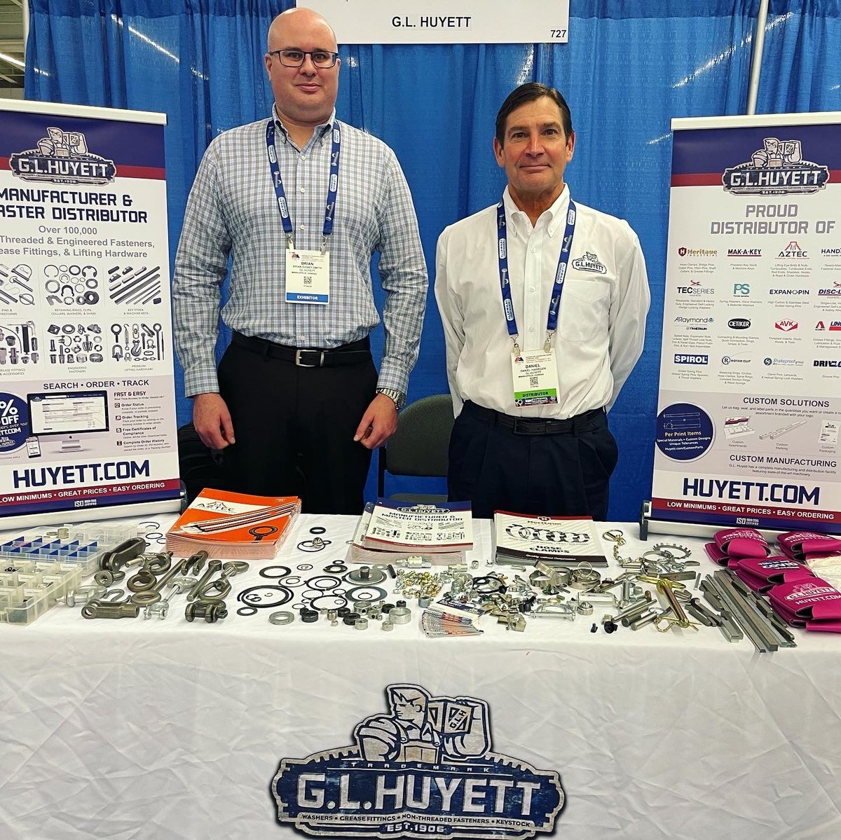 SouthWfastAssoc's tweet photo. Our AWESOME members representing at the #FastenerFairUSA #twooffour https://t.co/SkMxmy7zkE