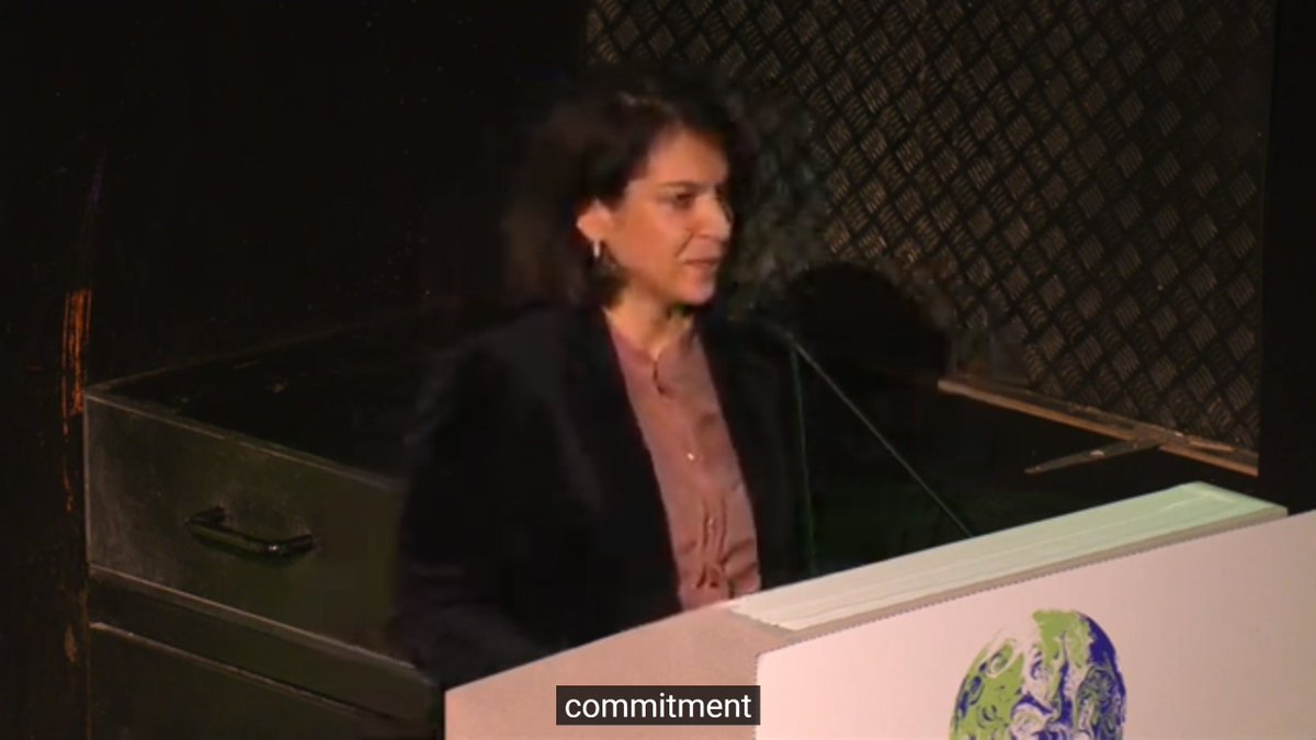 ciclistamaluca's tweet photo. My friend @MonicaArayaTica at #COP26 saying her job is nudging all stakeholders to embrace this transformation to zero emission modes! #bike #transit #sharedcars No excuses #transportday #freefossilfueltransport https://t.co/EeUW4E3OZy