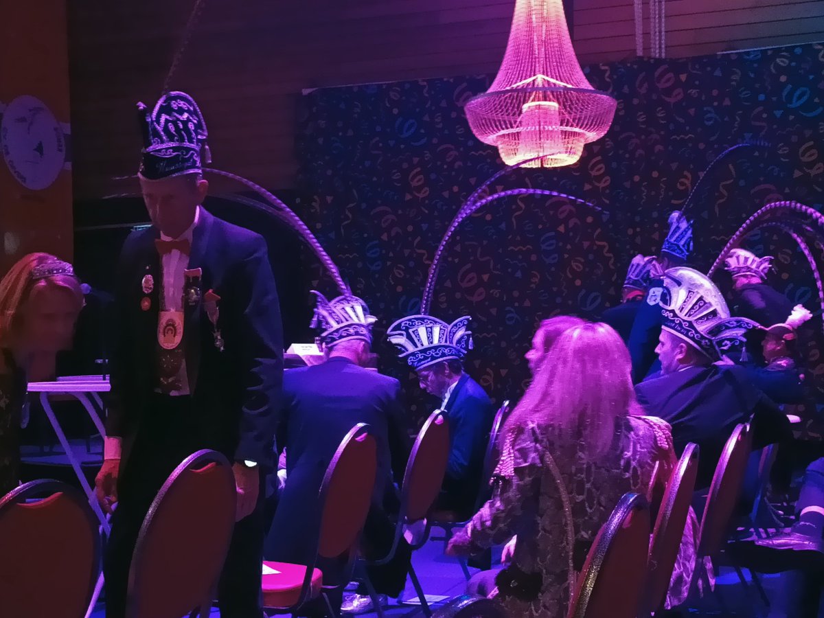 Behoorlijk wat fazanten hebben het loodje gelegd om vanavond met ons aanwezig te zijn op de bijzondere carnavalsbijeenkomst van <a href="/GemMeierijstad/">Gemeente Meierijstad</a>