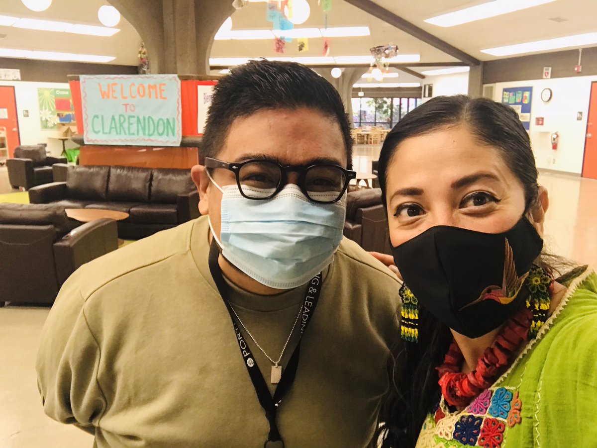 Thanks <a href="/JonGarc1a/">Jonathan García</a> for visiting our school this morning!! It was so nice having you at Clarendon interacting with our staff and our little semillas para verlas crecer y florecer 🌟🌻. #SiSePuede  <a href="/PPSHeadStart/">PPSHeadStart</a> <a href="/PPSConnect/">Portland Public Schools</a>