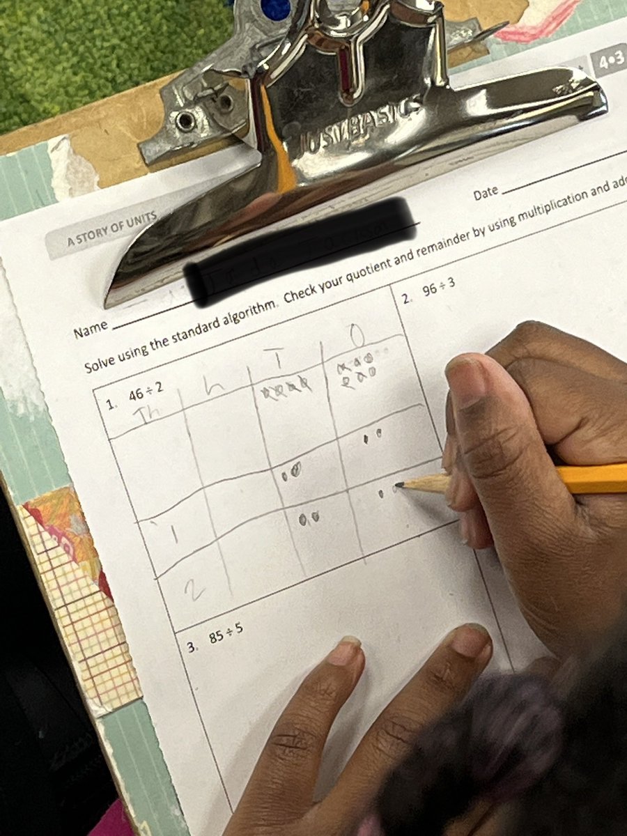 WarrenHartman1's tweet photo. 4th graders at Lakeside worked hard in learning how to divide a two digit number by using a place value chart. It was great to hear questions and discussions as well as seeing students persevere through the problems. Keep up the great work! @Lakeside_Lions #WarrenWill https://t.co/0Mnjobk0cX