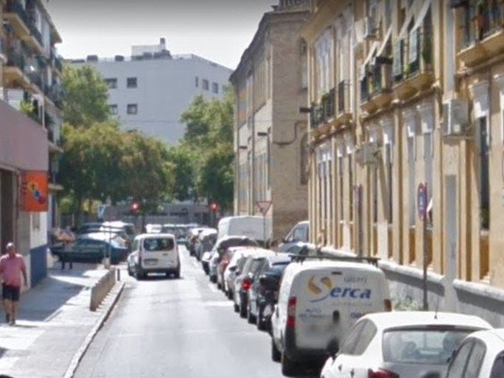 RStateSevilla's tweet photo. Ref.-210946.Piso en el centro de Sevilla amueblado con tres dormitorios,salon,cocina y baño. Todo recien pintado y limpio.
Si desea más información puede escribirnos o llamarnos al 624264237 (Tina) https://t.co/4OWxOL3kqu