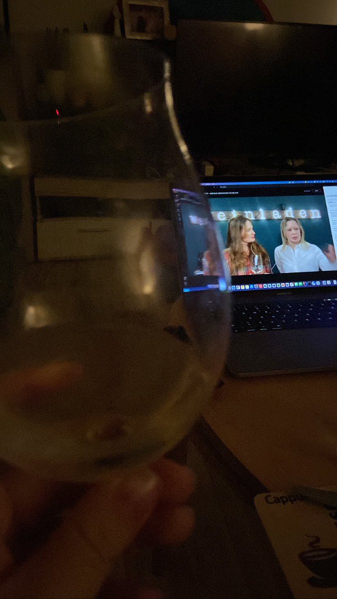 johannakohnen1's tweet image. Weinprobe für den guten Zweck ❤️ Spoiler: sehr lecker ☺️ @LifeatSAP @MaKoLine @CYounosi @DieJuramama