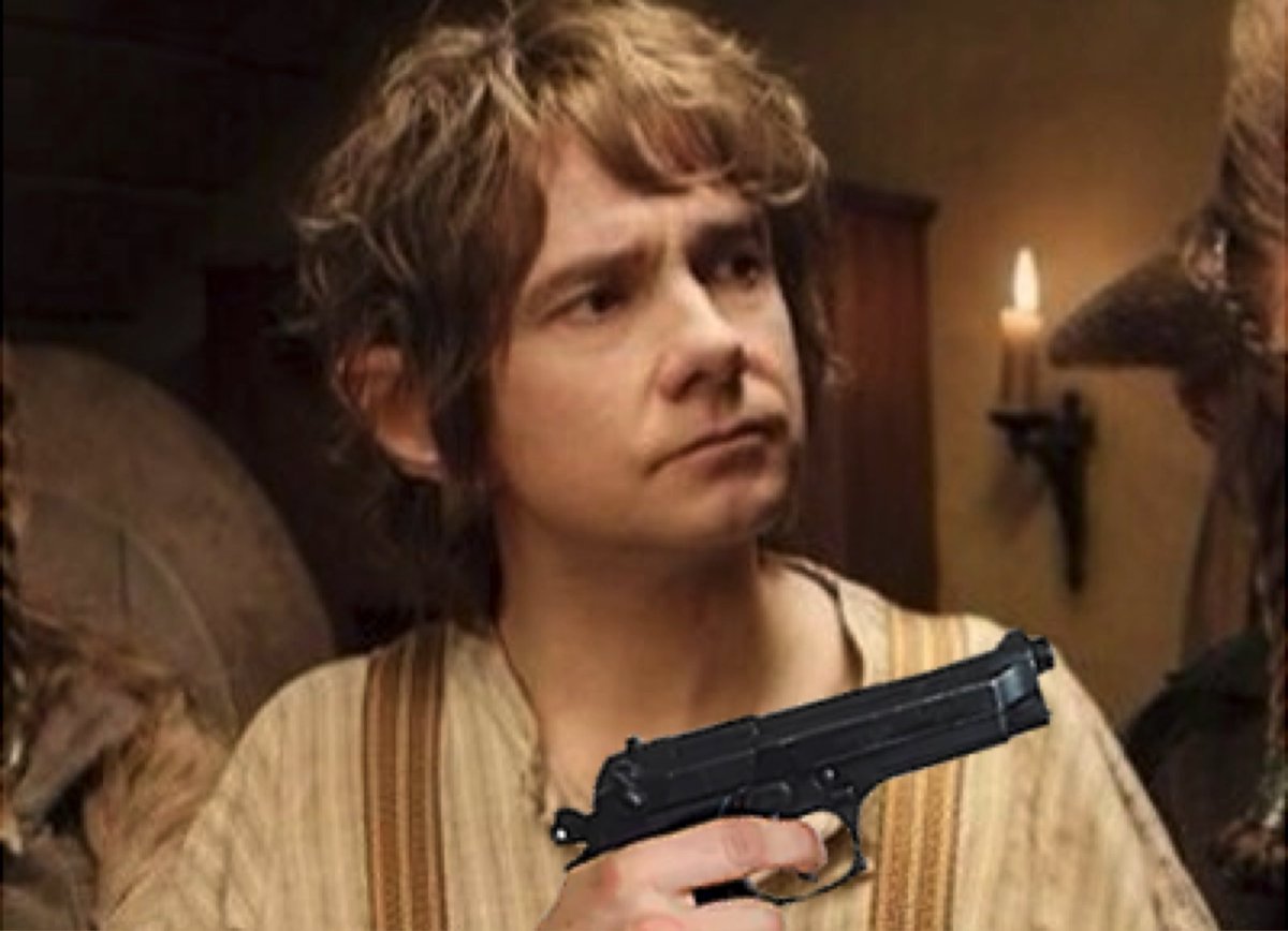 myelessar's tweet photo. my favourite genre of picture is lord of the rings characters photoshopped with guns https://t.co/IPIccQFrdg