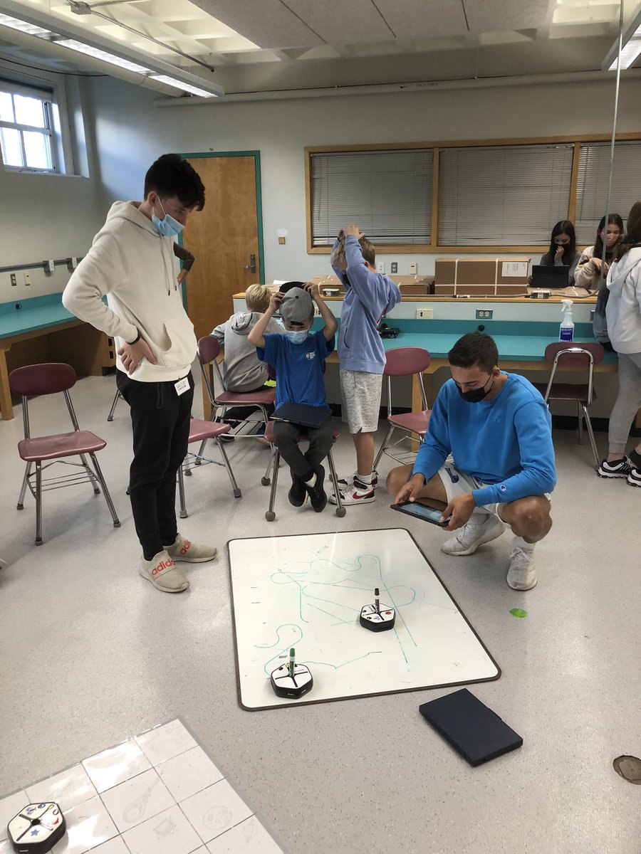 NausetComputerScience tweet media