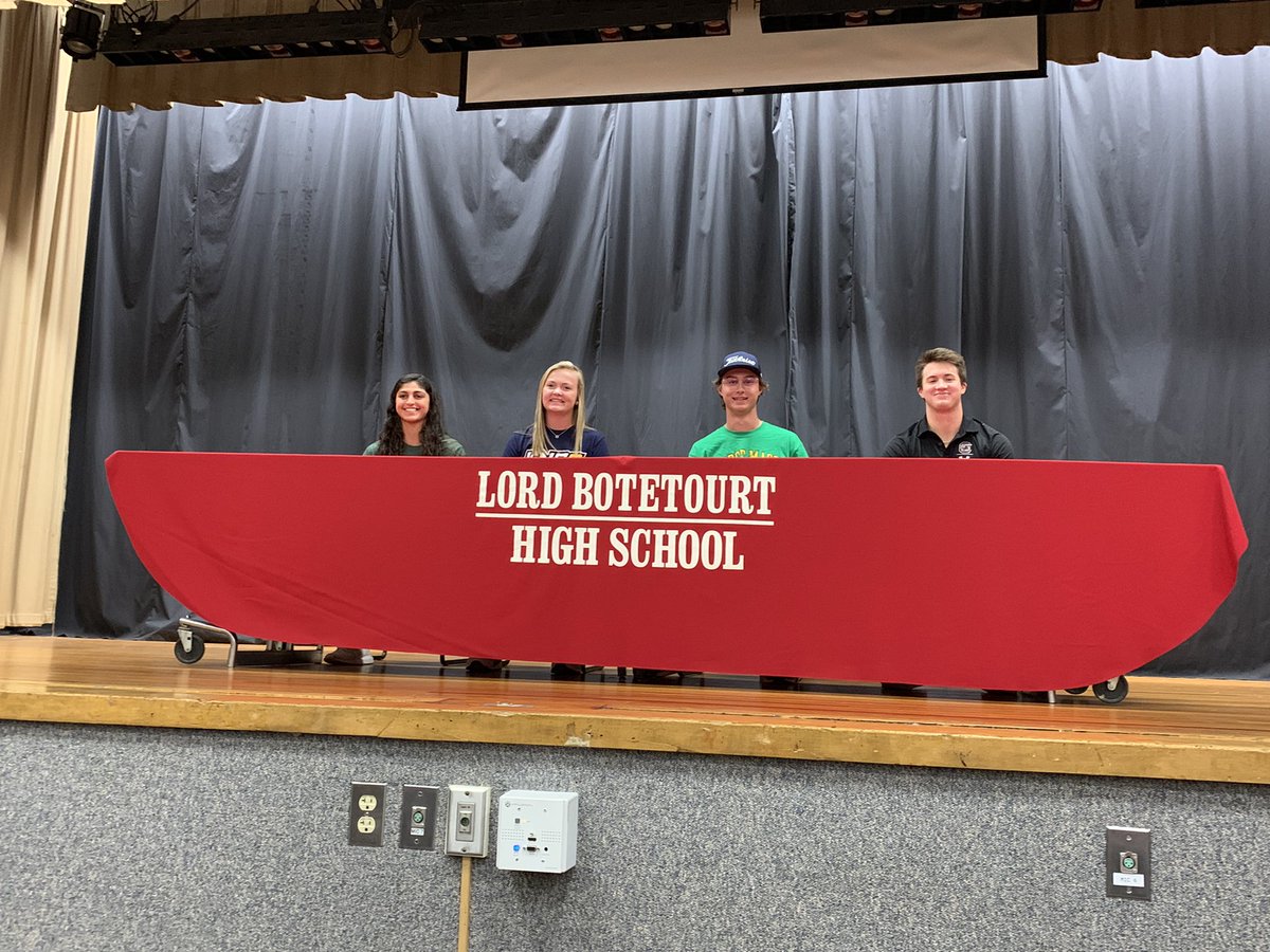CoachLB's tweet photo. Congrats to five LB seniors for committing to continue their education and athletic careers in college!  Angelina(GMU), Rhyann(UNCG), Samir (GMU), Connor (USC) and Garrett (Bluefield) @catawbacrazies https://t.co/zkIIiYDsdd