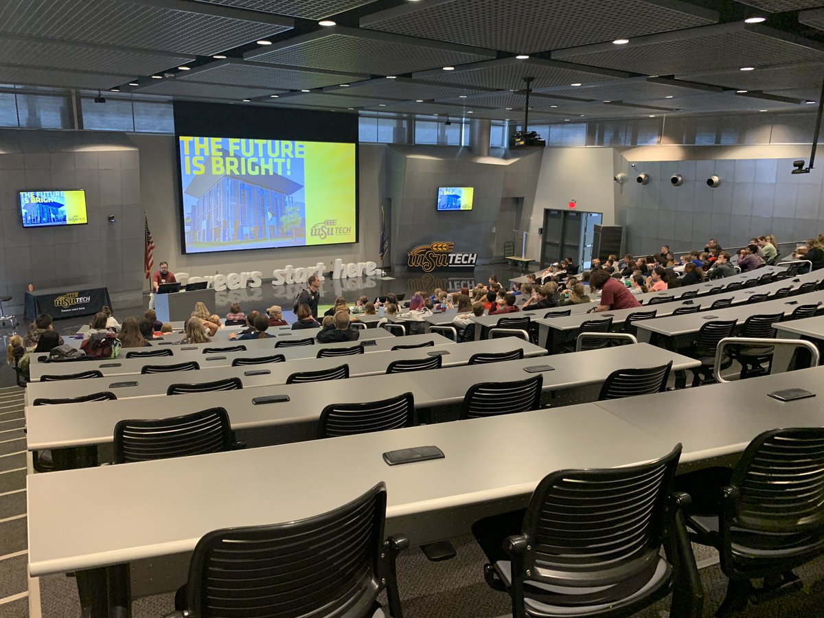 cklassen313's tweet photo. Field trip to @wsutech this morning with 7th graders. So many amazing opportunities!! https://t.co/lbowAFVtoq