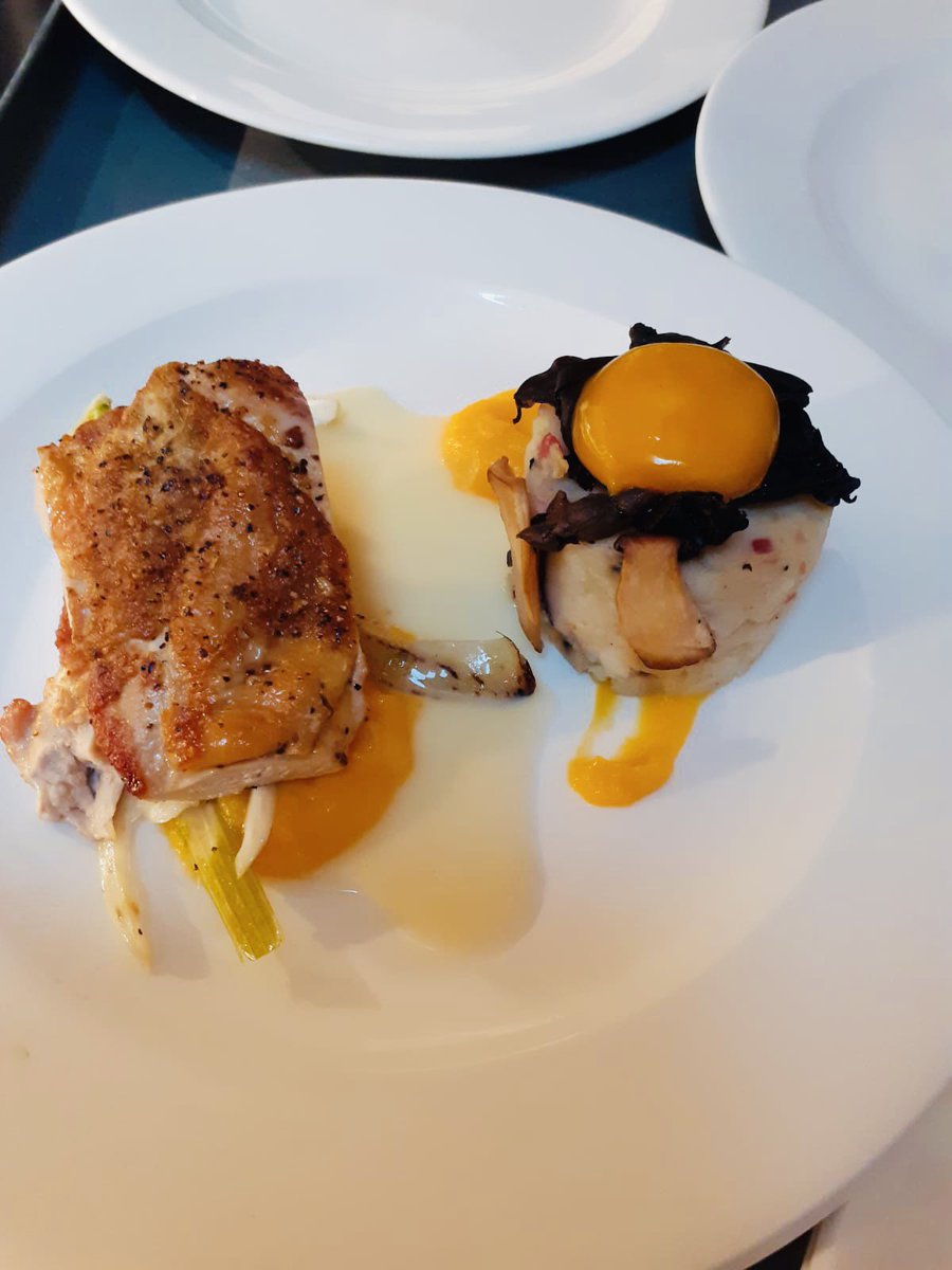 Sam White tweet media