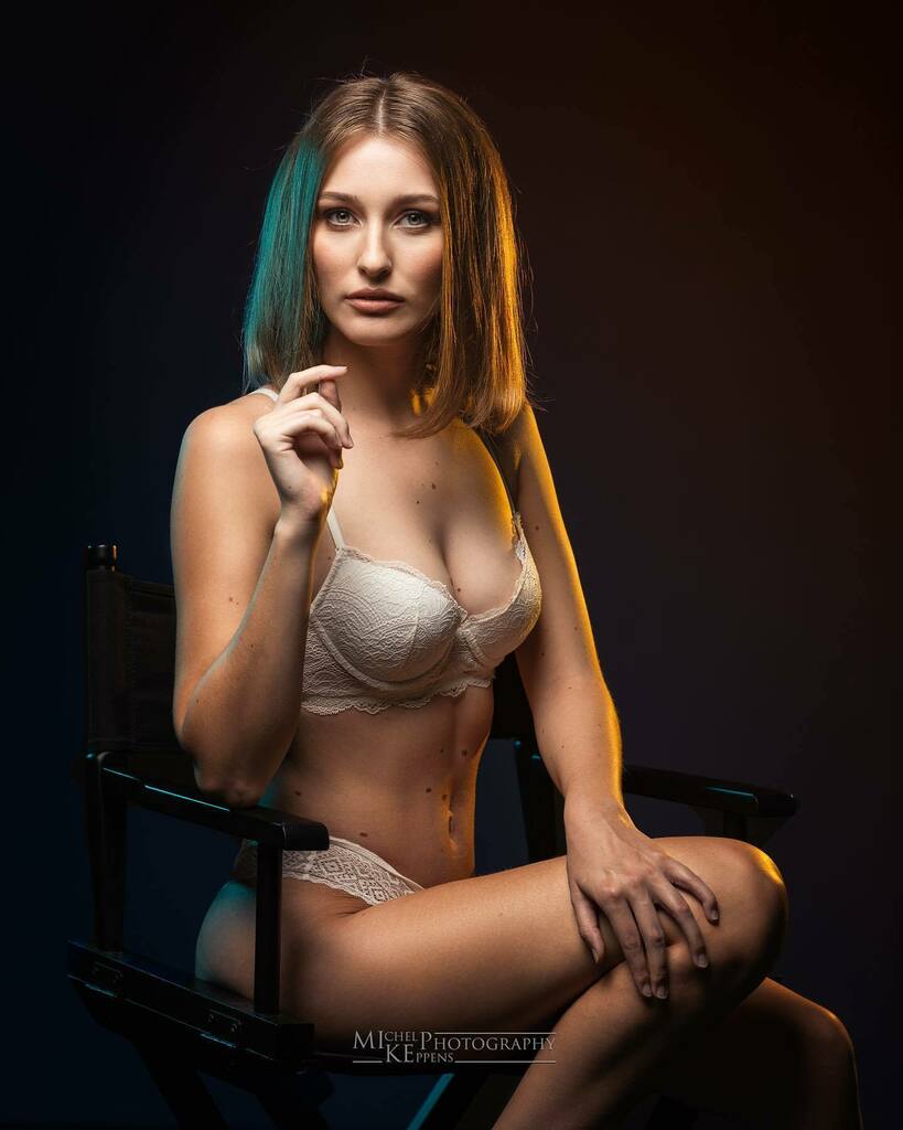 MichelKeppens's tweet photo. .
.
E S T H E R
.
.
Booking info in bio.
.
.
Model: @estherplatini
MUAH: @beyondbeauty.be
.
.
#photography #studio #beauty #profoto #profotob1 #nikon #nikonbelgium #modelling #boudoir #strongwoman #yolo #youngandbeautiful #youth #livenow #proud #talent… https://t.co/eH0VTkDPag https://t.co/BLbUJJOsvG