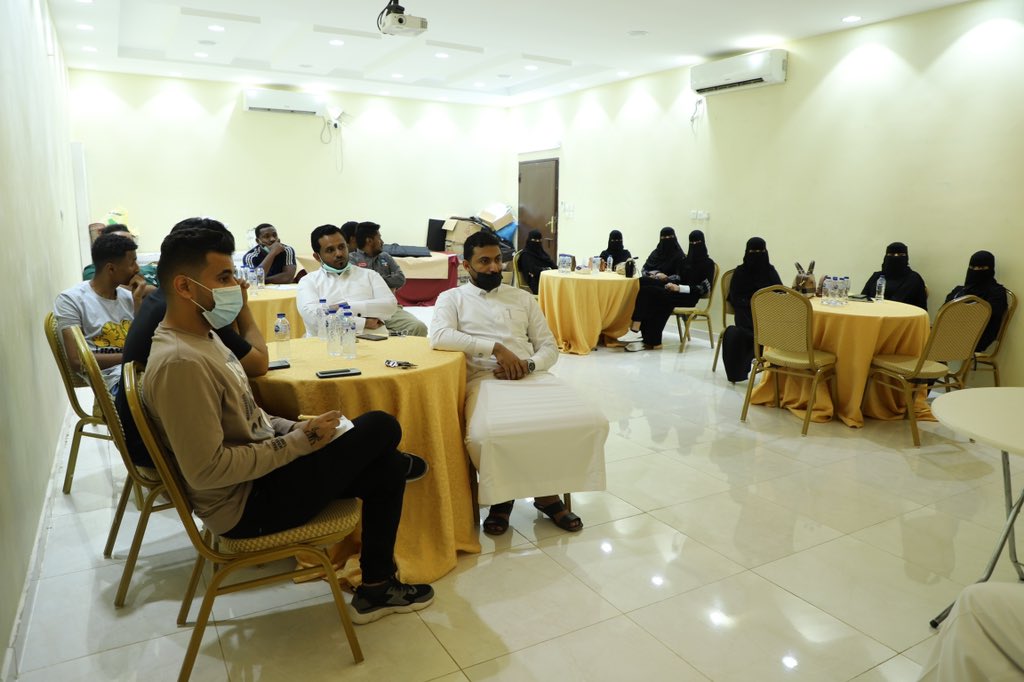 lensaad01's tweet photo. جانب من اجتماع فريق لنسعد التطوعي ، والاتفاق على المبادرات القادمة وطرح افكار مبادرات وتنسيق الفريق 🤍🌿 https://t.co/jREvO8y7KP