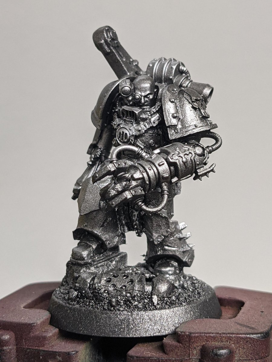 Recently finished my new Warsmith..

Iron within

#warhammer40k #horusheresy #chaosspacemarines #warhammer30k #ironwarriors #ironwarriors30k #perturabo #horusheresy #paintingforgeworld