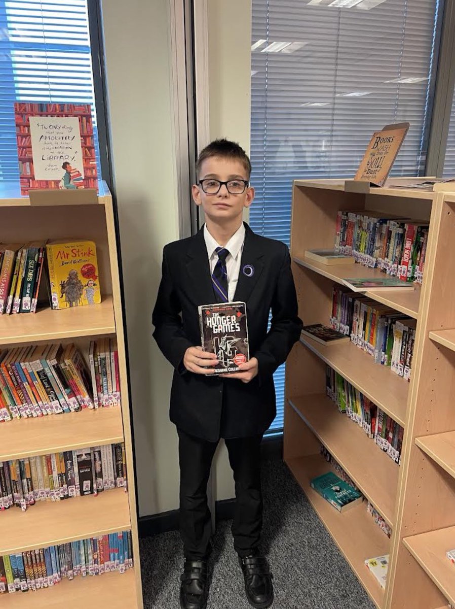 OutwoodNormanby's tweet photo. Here at Outwood Academy Normanby we have been celebrating 'Children's Book Week' 2021 !
Here is Alfie Y8, one of our librarians, with his favourite book - The Hunger Games.
#OutwoodFamily | @EveryChildRead | #BookWeekSuperpower https://t.co/caBuCOTMpr