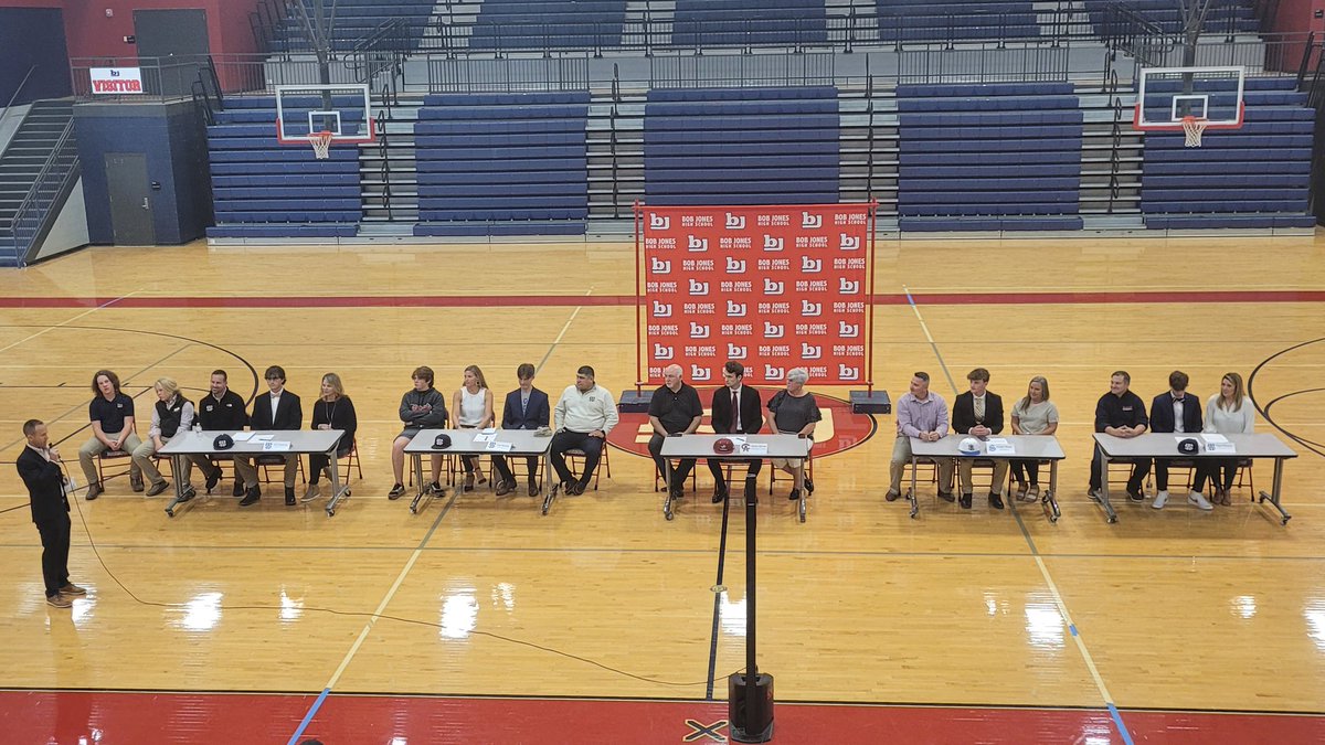 bjpatriots's tweet photo. Congratulations to all of our @BJHSBaseball student-athletes signing NLIs today!!
Big day for @JWhopkins6, @ReveraRyan @ColeMolina22, @GavinMo41502363, and @FisherMoss2022!! https://t.co/SpuafxvZ2O