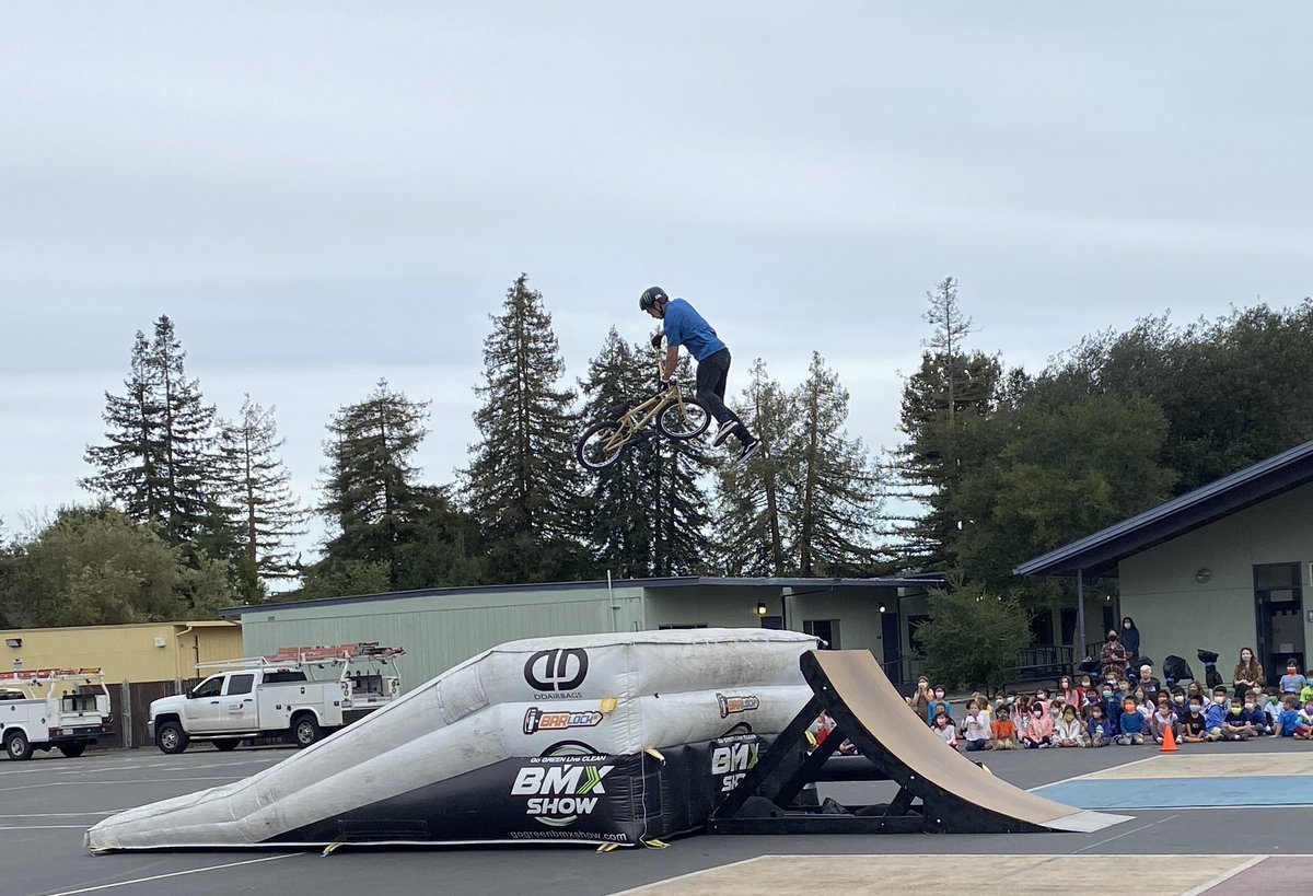 What an amazing assembly, the kids were thrilled to have Go Green Live Clean BMX with Bryce Tryon showing his moves! <a href="/BryceTryon/">Bryce Tryon</a> <a href="/lasdk8/">LASDK8</a> <a href="/kattell/">kimberly attell</a>