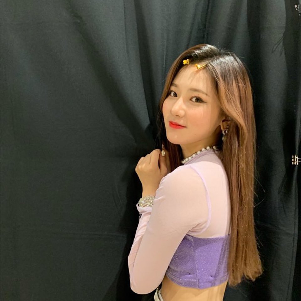 chbnpics's tweet photo. 190521 : : korean sns
— #네이처 #채빈 https://t.co/Yz7Nt6EIRh