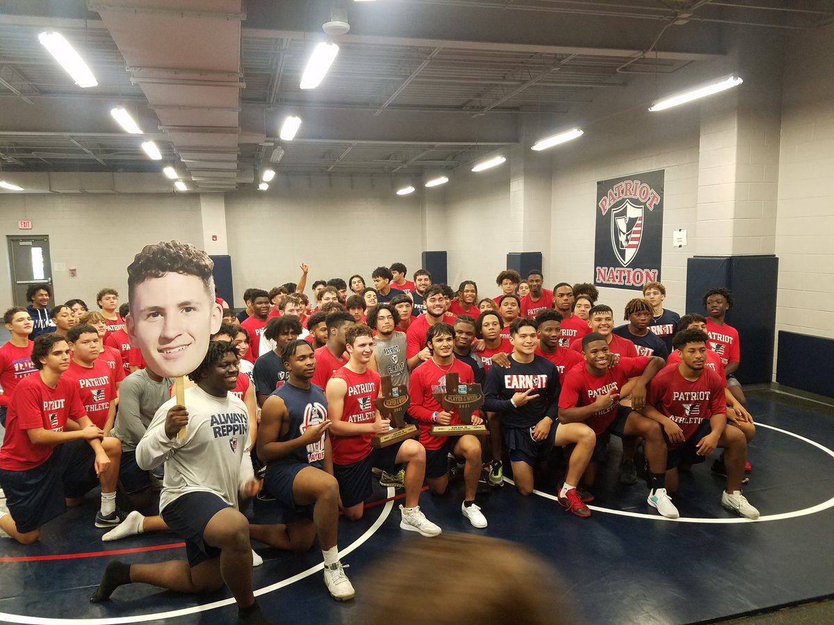 SAVeteransFBall's tweet photo. Big morning for #PatriotNation✌️! @alexalva12_ was presented his Built Ford Tough 5A Player of the Week trophy for his week 9.  

Huge honor for Alex and our program!  

This young man is a true testament to our #EETED✊ mentality!

Thank you @jordanfordsa for joining us this AM. https://t.co/pVSqWBHUoV
