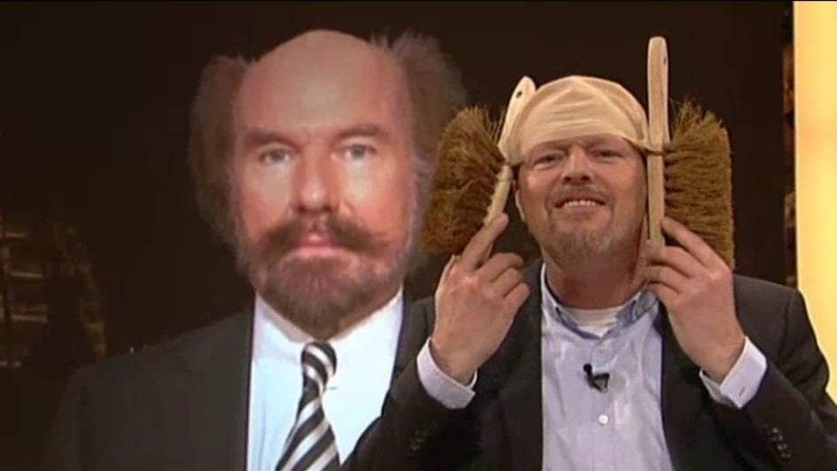 Es gibt nur einen, der sich über Frisuren lustig machen darf.

#TVtotal
