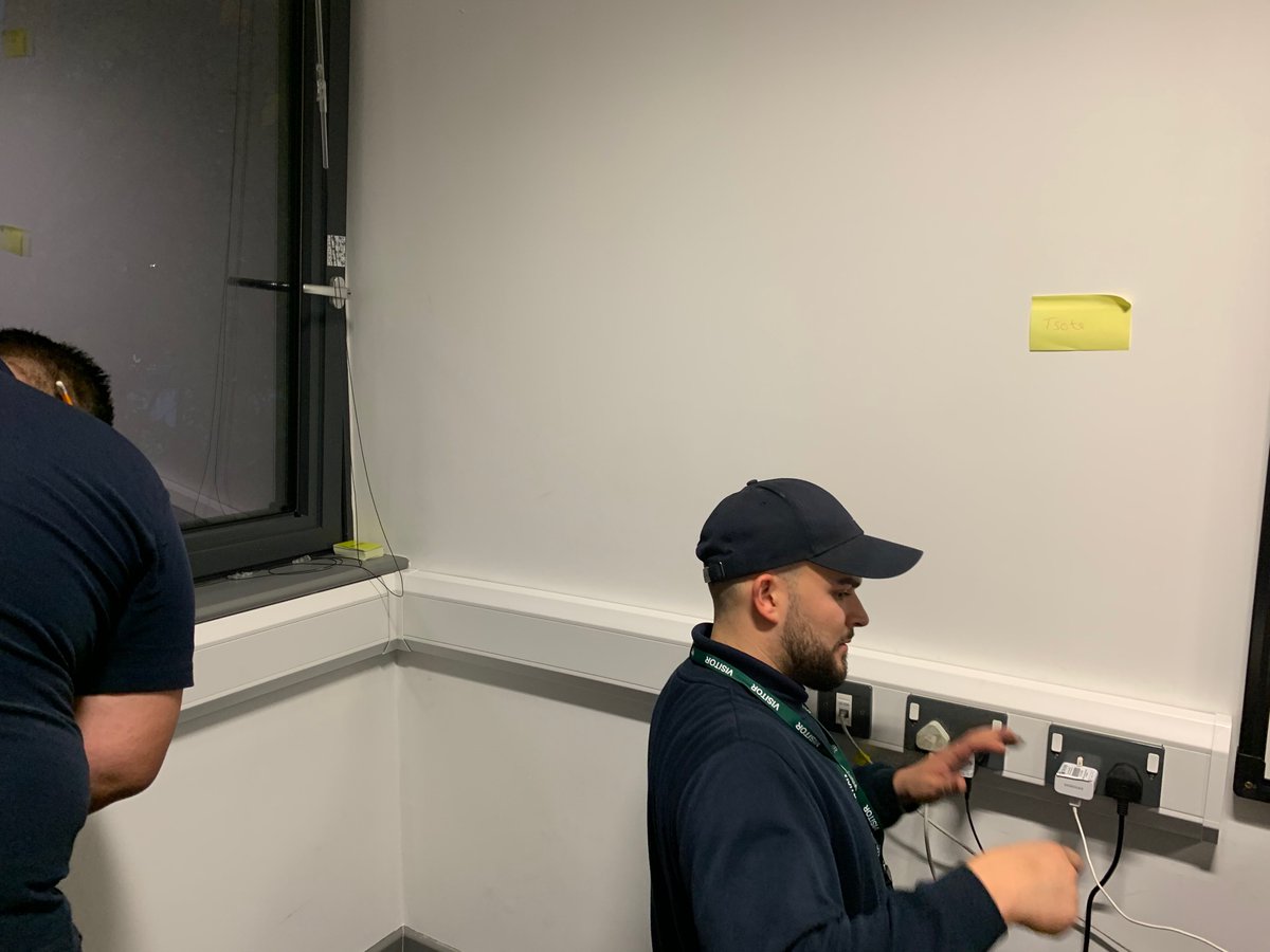 CampionElectric's tweet photo. ELAM removal of trailing lead #installation of #socketoutlets in dado #trunking #electrician #install #electrics @MTufflex #electrical
@cmsplc @TrusolLimited
@campionconsult @strictlyed_cs
#siteservices @OakleyVicoak
@Jackk__23 @SBS_Updates
#sparks @Atkore_Inc @UnistrutUK https://t.co/7wwOF0PIeh
