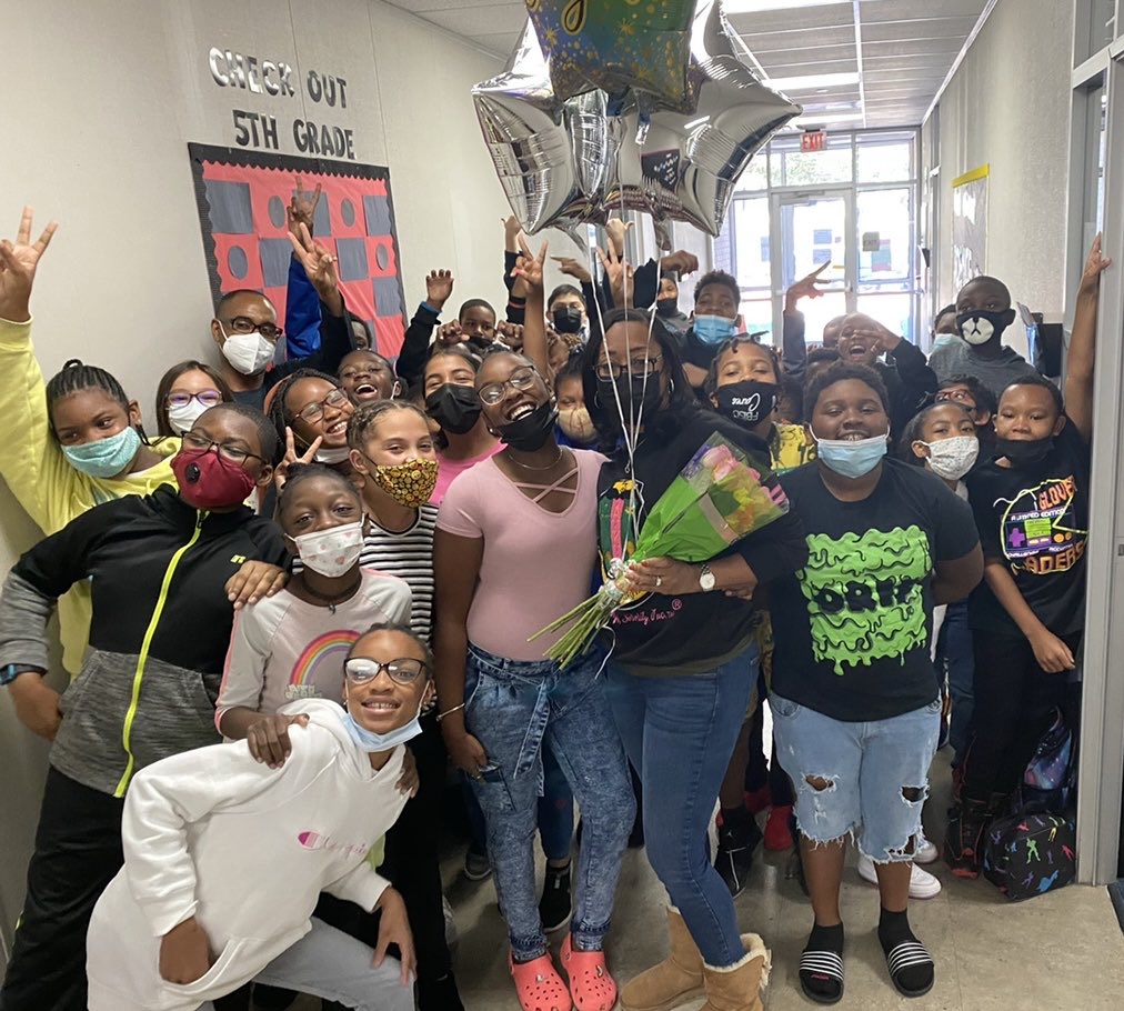 SBEPrincipal's tweet image. Congratulations Mrs. McWilliams! Teacher of the Year Finalist 🎉 #LeadersCreateLeaders #AKAeducators