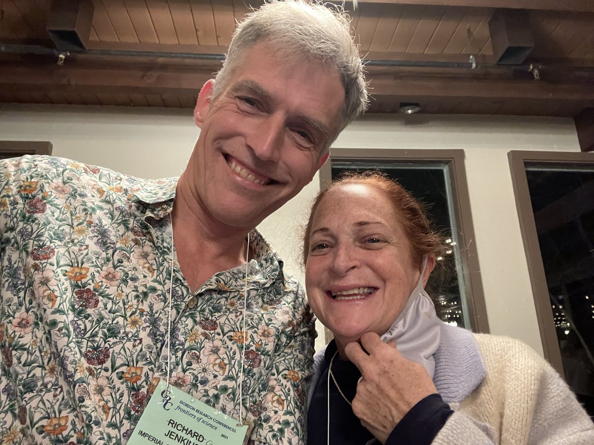 IPFdoc's tweet photo. One of the best things about @GRClung2021 is catching up with #legendsinthefield such as @GlassbeMK! Great to talk #Covid & #IPF. #BetterTogether https://t.co/Pw5pkuVDsH