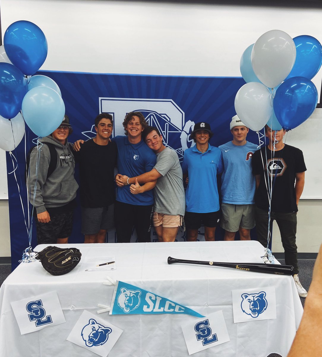 Danethorpebase1's tweet photo. Forever grateful to have great teammates, coaches, mentors, and parents that have helped me get to this moment. And super thankful for the many blessings god has given me.💙 @utahscout1219 @SLCCCoachG @matt_hill_35 @gavinfrei https://t.co/ubdHm5VdIx