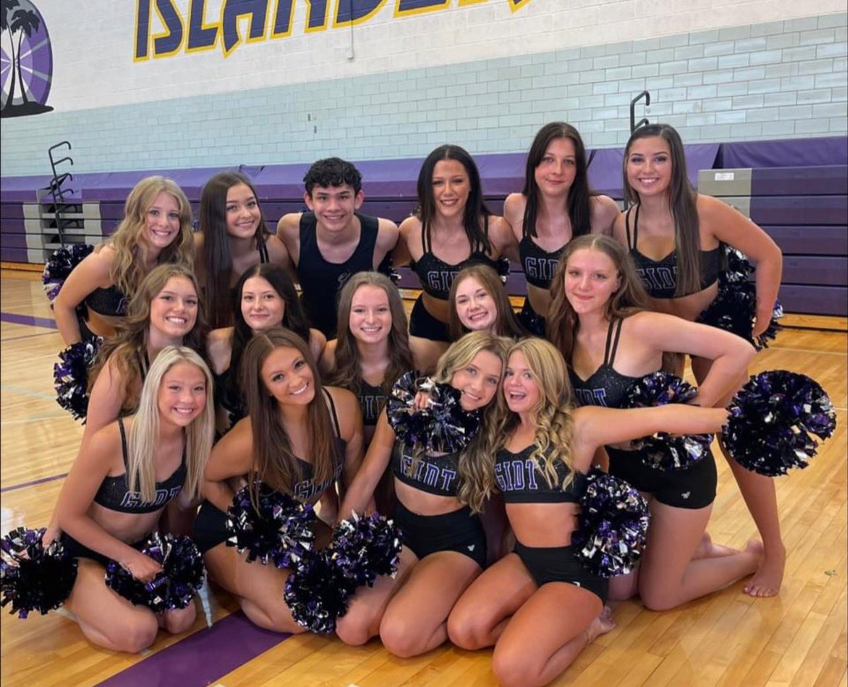 gishdance's tweet image. We are back on twitter! Some updates on our year so far is we have gotten 2 invites to nationals, leadership awards, 3 all americas, and have been performing all around the community! We are so excited for basketball season and excited to compete at state!!