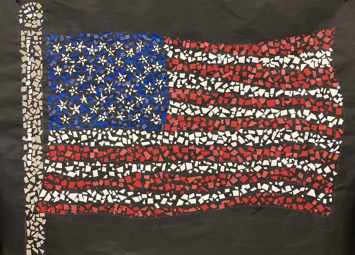 greenartjacket's tweet photo. Veterans Day paper mosaic with over 300 elementary students and staff. #VeteransDay #School #VeteransDay2021 #Mosaics #Students #America #Education #Military #UnitedStates #Veterans #ONEKENTUCKY #November #TeamKentucky https://t.co/SBkpkR0Cse