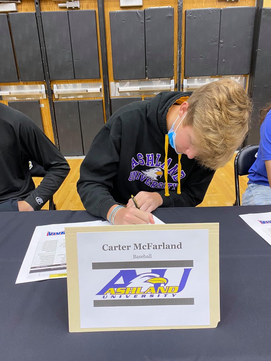 SHK_Hard_Knocks's tweet photo. Signing alert 🚨 Congratulations to Carter McFarland as he will be continuing his education and playing Baseball for Ashland University 🦈⚾️🦈#sharkforlife #workharder https://t.co/7omNYkDnnd