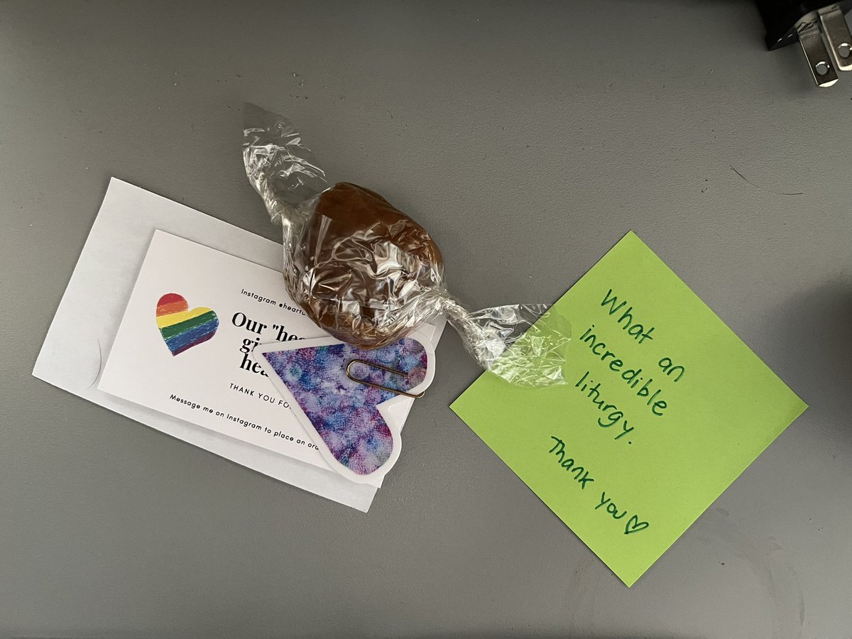 mabesmum's tweet photo. I am so grateful to share beautiful moments with my students and staff @CSMhs4 . There is a huge piece of my heart in this Liturgy, my grandfather’s pics and Legion Wreath. My teaching partner and her class made this celebration awesome and I have so much gratitude. #hs4 #MrsMac https://t.co/y41jzNVmpq
