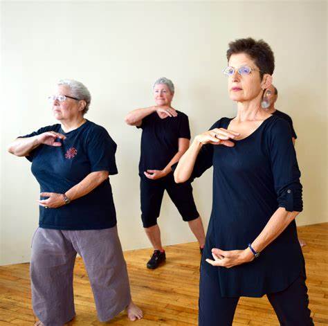 TaiChi_John's tweet photo. To learn about tai chi have a look at: A TAI CHI COMPENDIUM: For the Curious Reader, the Seeker, & the Beginner by J... https://t.co/hYd3G0rzW4 via @amazon - #TaiChi #Taiji #TaiChiChuan #Books #eBoook #WednesdayMotivation #Tao #YinYang https://t.co/uYBxblpElc