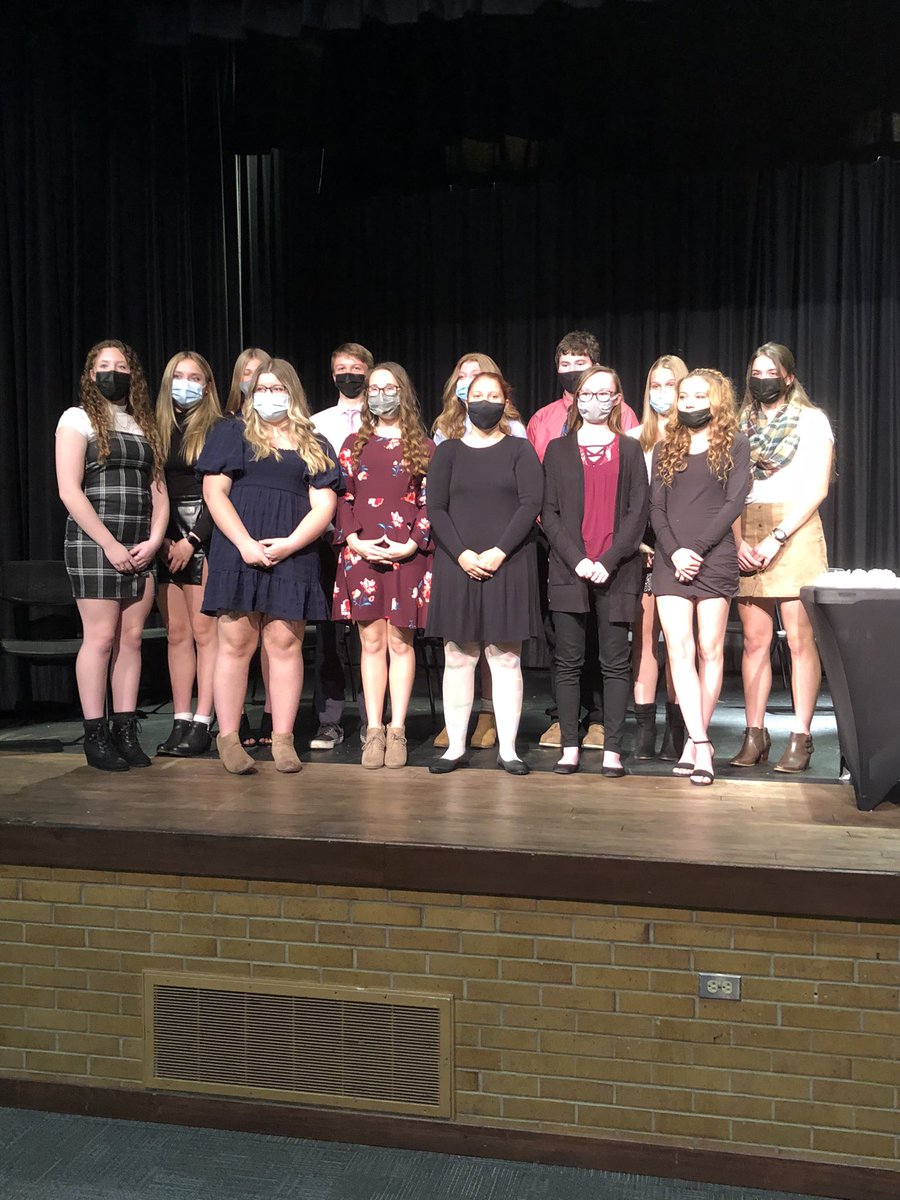 DOConnor880's tweet photo. Congratulations to the Sherman National Honor Society Inductees and a big thanks to our faculty in supporting our students. #GoWildcats https://t.co/F2tQNVtzgy