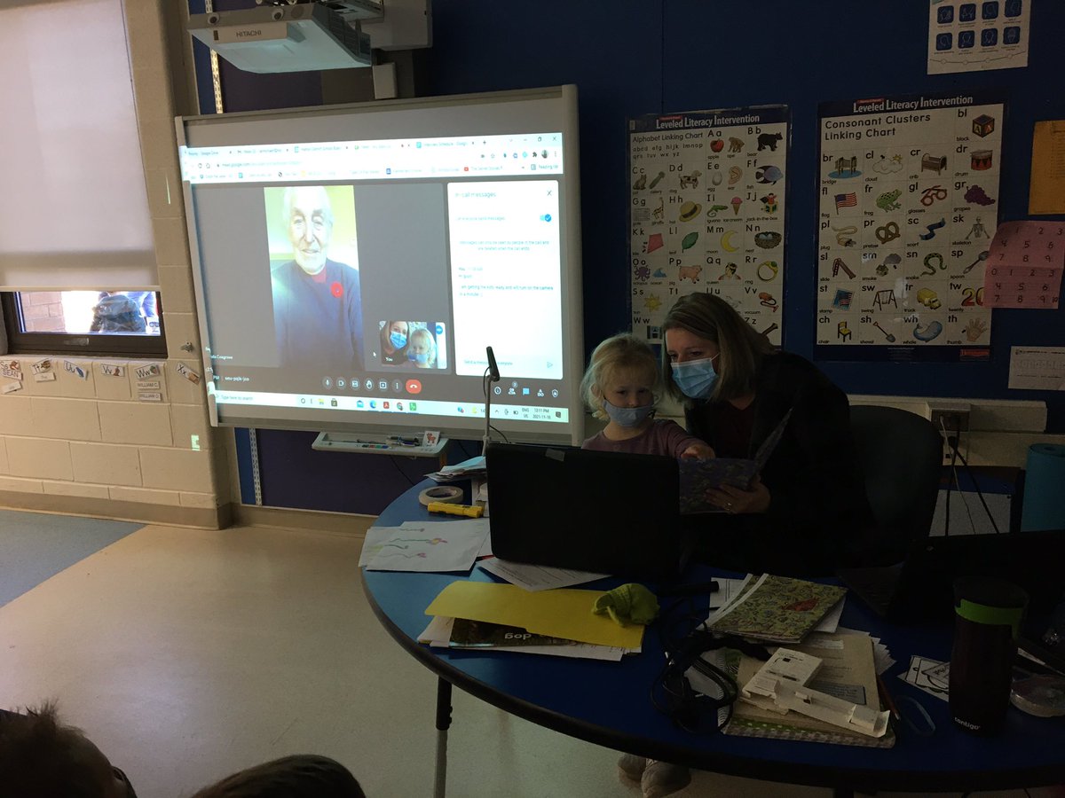 mrslcarmichael's tweet photo. Today we had the privilege of meeting with Mr. Steve Cosgrove who was part of the 51st Highland Division in the British army in 1944. The students in K2 were honoured to read their beautiful cards thanking him and others for their service. @BrantHillsPS https://t.co/urknbEE7jK
