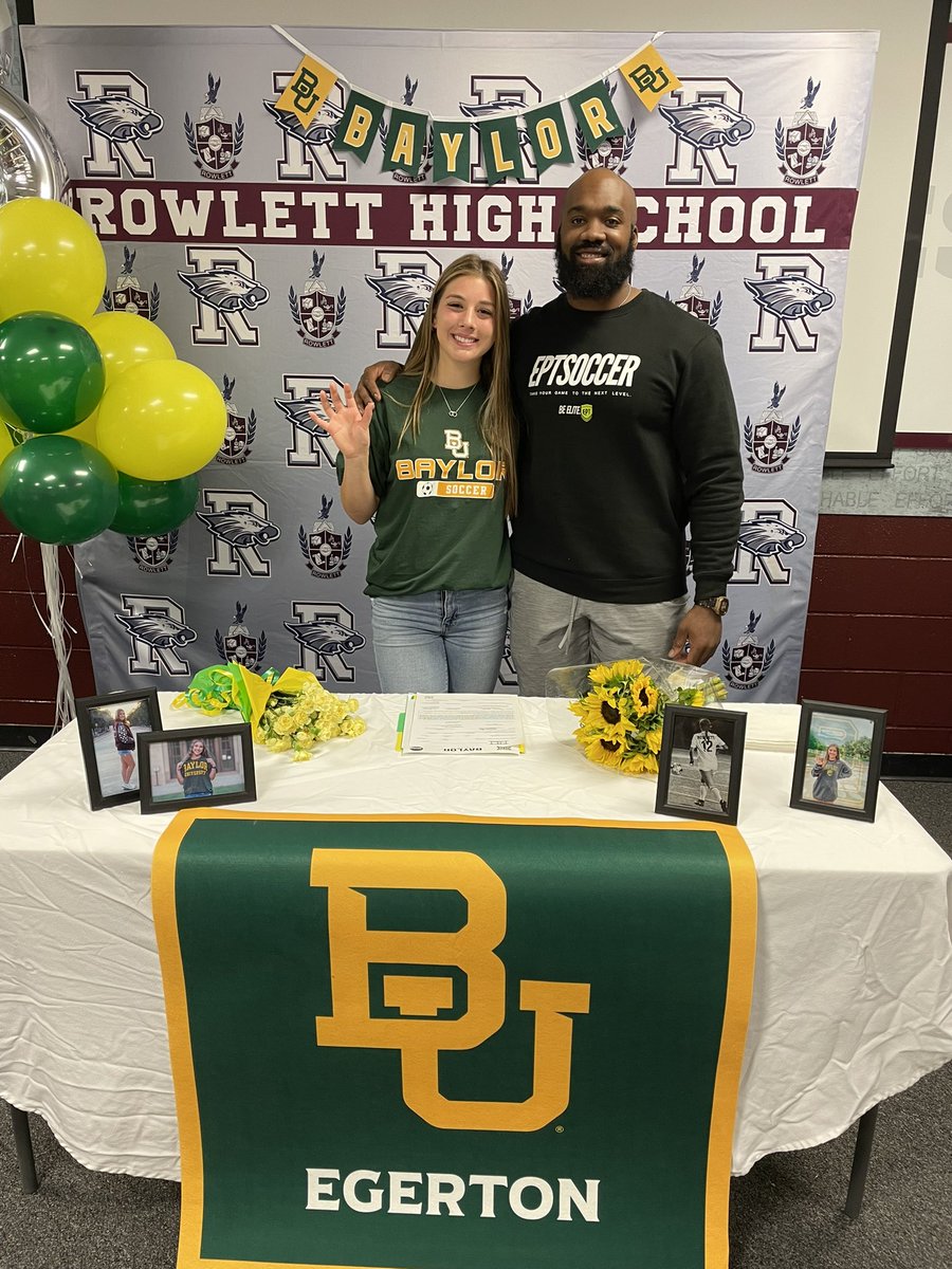 eptsoccer's tweet photo. #NLIsigningday @coachhop_ was a busy man today!!! Always in the trenches with his girls! This is what it’s all about! #TBH #eptarmy 💯⚽️ https://t.co/XYkImVodli