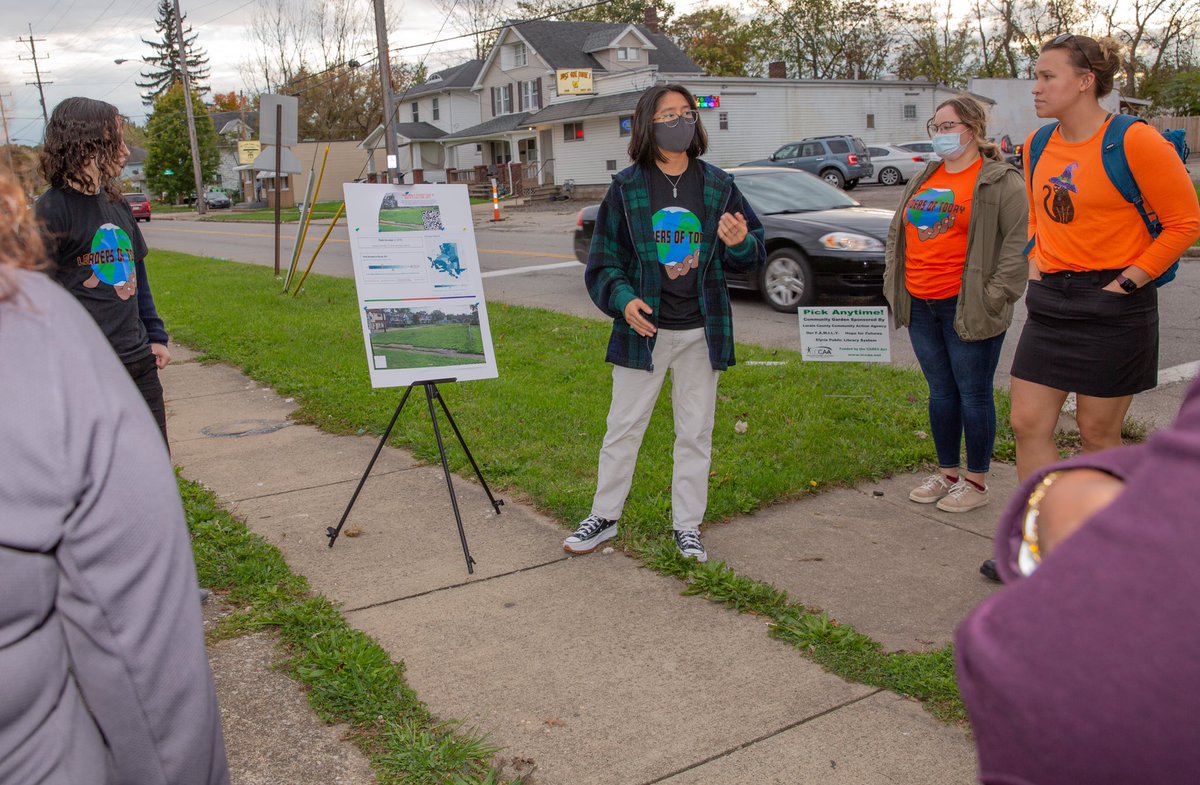 lotloraincounty's tweet photo. Congratulations to these amazing @ElyriaSchools students for completing LOT’s Community Solutions Think Tank! Students kicked off the event by leading a walking tour to the proposed park site and discussed the health and walkability factors impacting the surrounding neighborhood. https://t.co/12oPA86yw2