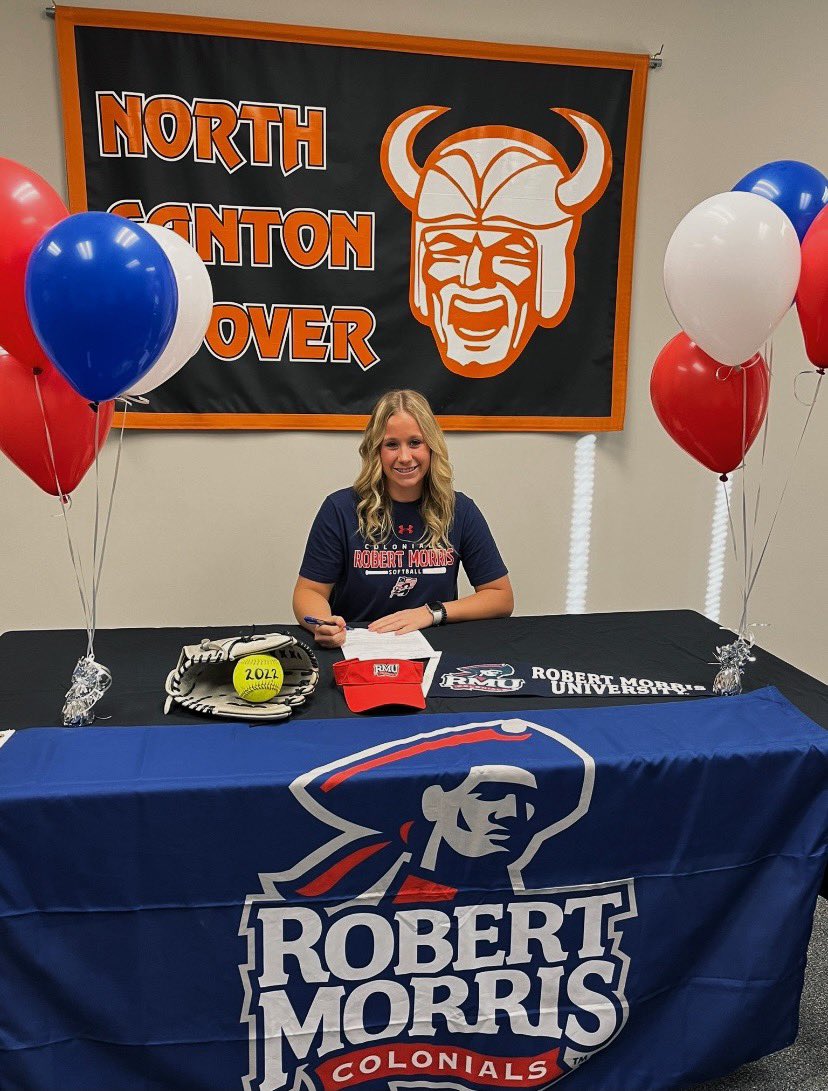 sydneekoosh's tweet photo. It’s official! I’m a Colonial! Incredibly grateful for my family, coaches, and my past and current teammates. So blessed for all their love and support. Here’s to the next 4! @RMUSoftball ❤️💙
#RMUSB #NSD21 https://t.co/g9YZo8t9bu