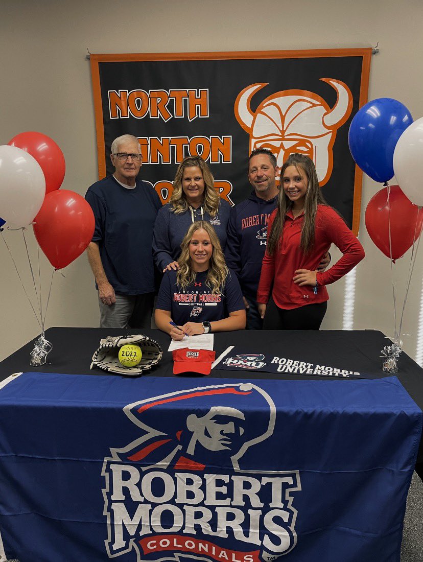 sydneekoosh's tweet photo. It’s official! I’m a Colonial! Incredibly grateful for my family, coaches, and my past and current teammates. So blessed for all their love and support. Here’s to the next 4! @RMUSoftball ❤️💙
#RMUSB #NSD21 https://t.co/g9YZo8t9bu